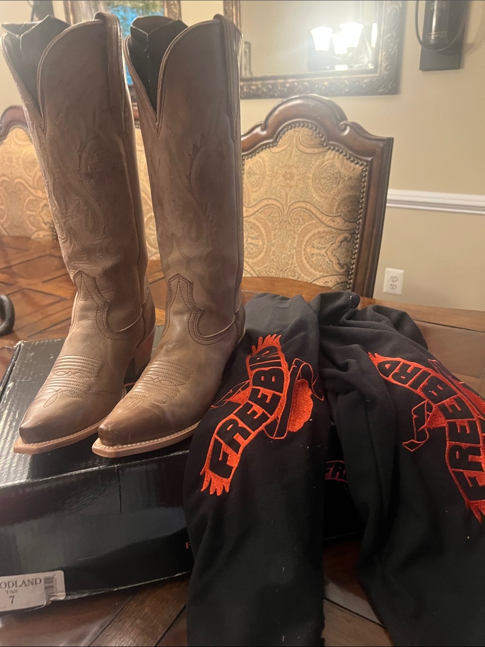 freebird Brown Leather Cowboy Boots - Picture 8 of 9